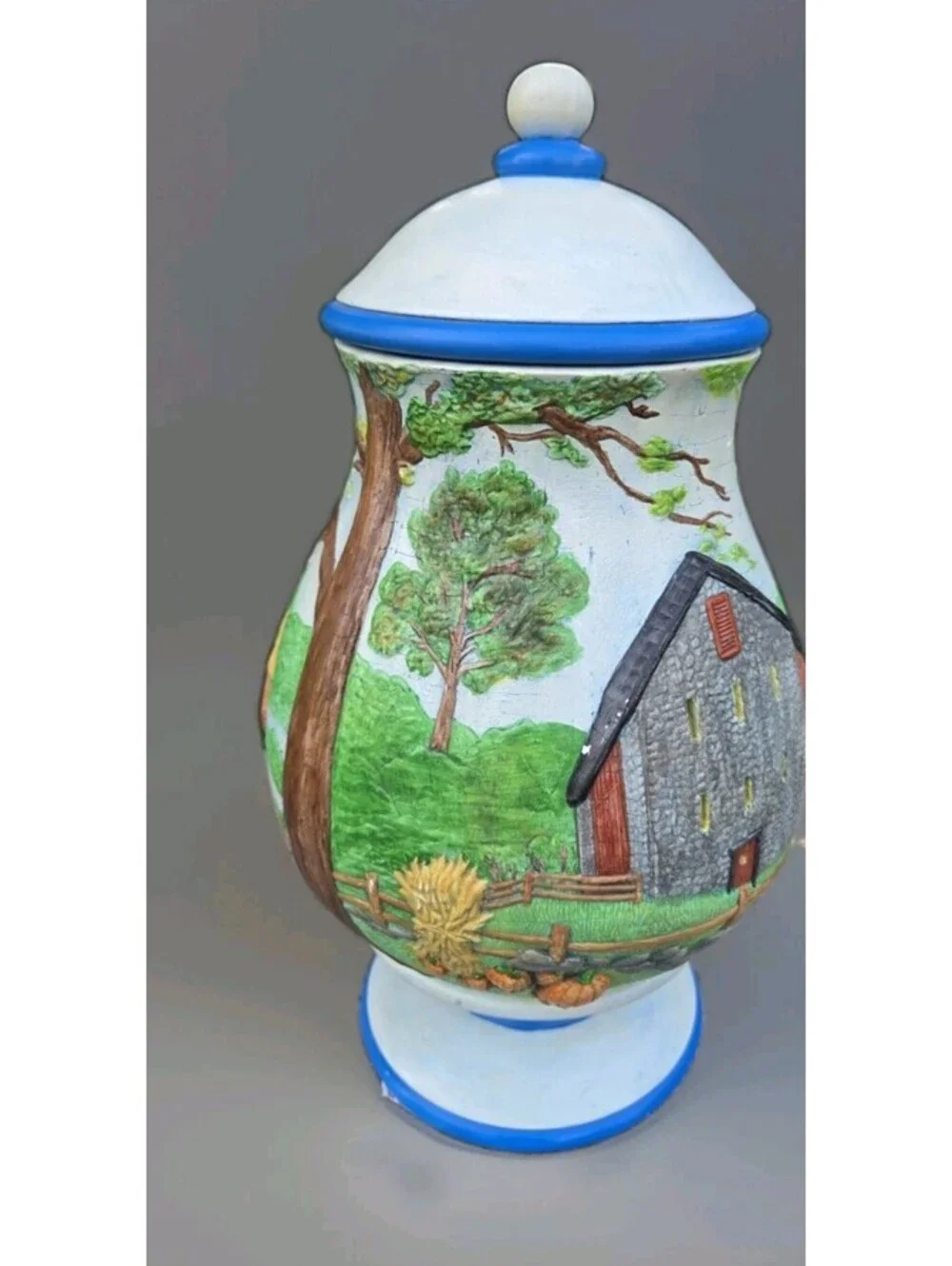 Vintage 1982 Table Lamp Ceramic Apothecary Jar Rustic Farm Barn Scene 13”TX8